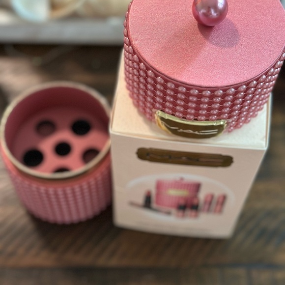 MAC Decorative Case - Picture 3 of 4